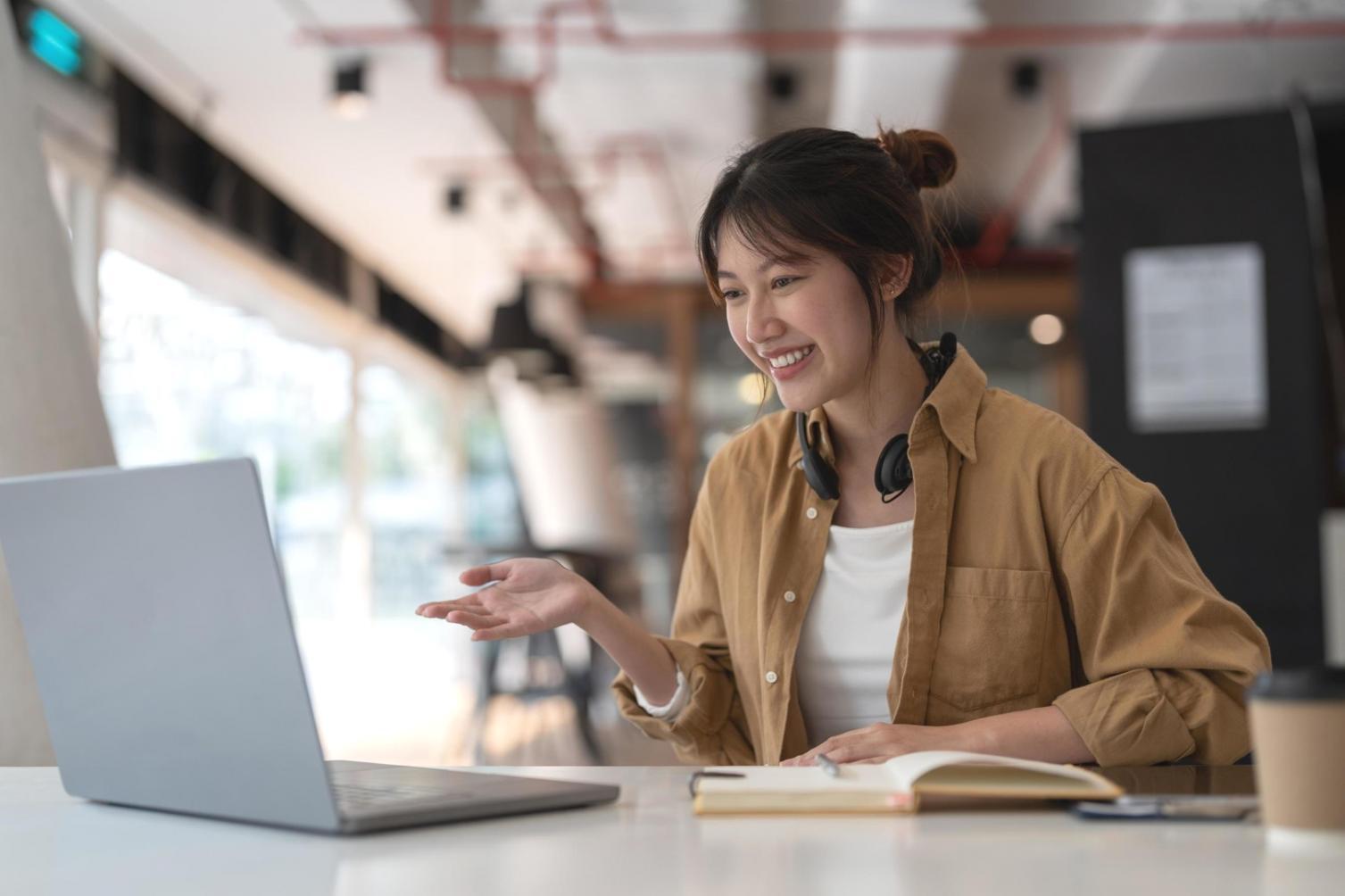 Sessione di lavoro collaborativo tra studenti